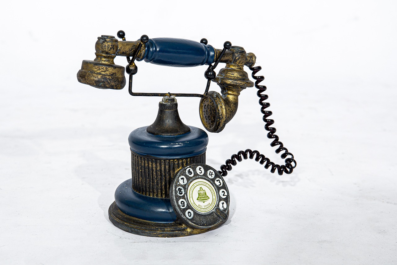 umweltgerechte entsorgung alter telefone: tipps und möglichkeiten, wie sie ihre alten handys sicher und nachhaltig recyceln können.