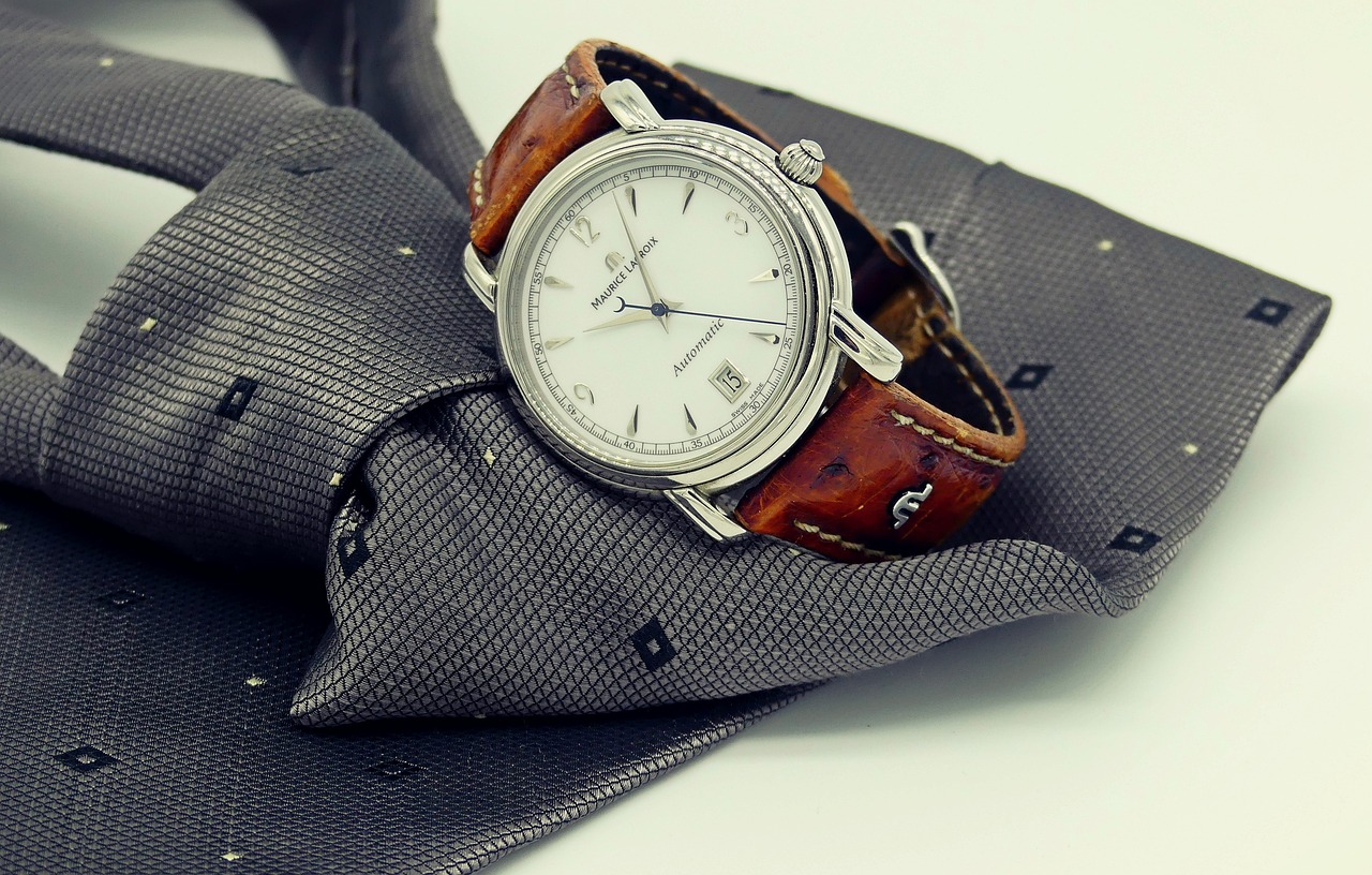 entdecken sie die neuesten modetrends, stilvolle outfits und inspirierende looks für jeden anlass in unserer fashion-kollektion.