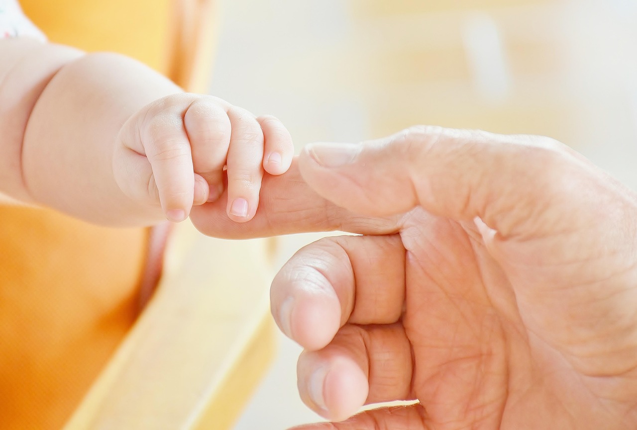 entdecken sie die unverzichtbaren produkte für neugeborene. finden sie alles, was sie für die ersten tage mit ihrem baby benötigen – von kleidung über pflegeartikel bis hin zu sicherheitsutensilien. sorgen sie für das wohl ihres neugeborenen mit unseren hochwertigen essentials.