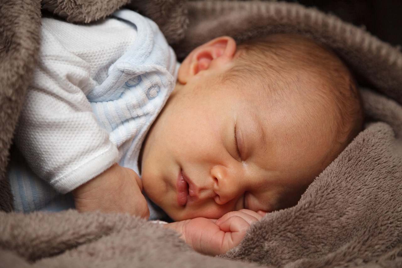 entdecken sie die wohltuenden vorteile von babymassagen! unsere anleitung bietet ihnen einfache techniken, um die bindung zu ihrem baby zu stärken und ihm entspannung zu schenken. ideal für junge eltern!