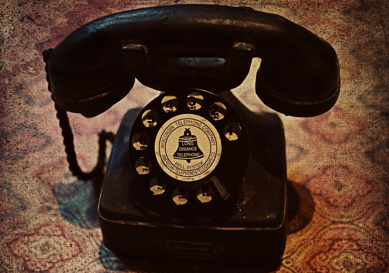 entsorgung alter telefone: umweltfreundliche methoden zur sicheren und nachhaltigen beseitigung ihrer alten mobiltelefone.